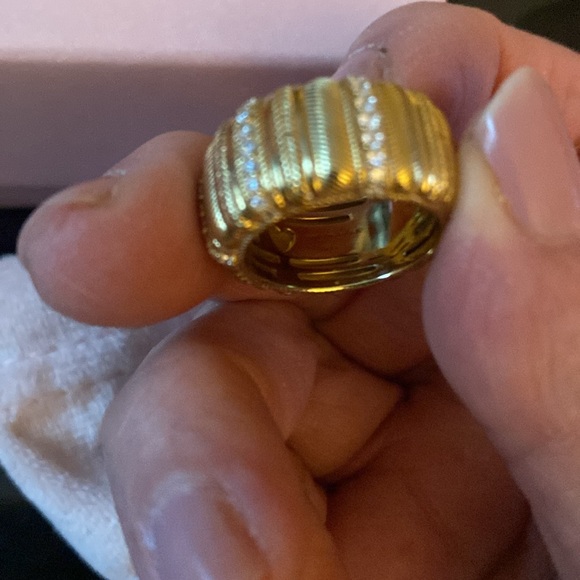 Beautiful ring done in 14k overlay gold with cubic Zirconia Size 6 New no tags - Picture 9 of 9